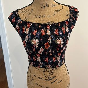 Hollister summer top